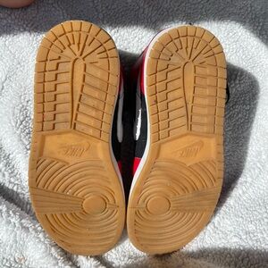 Air Jordan 1 Mid SE Christmas